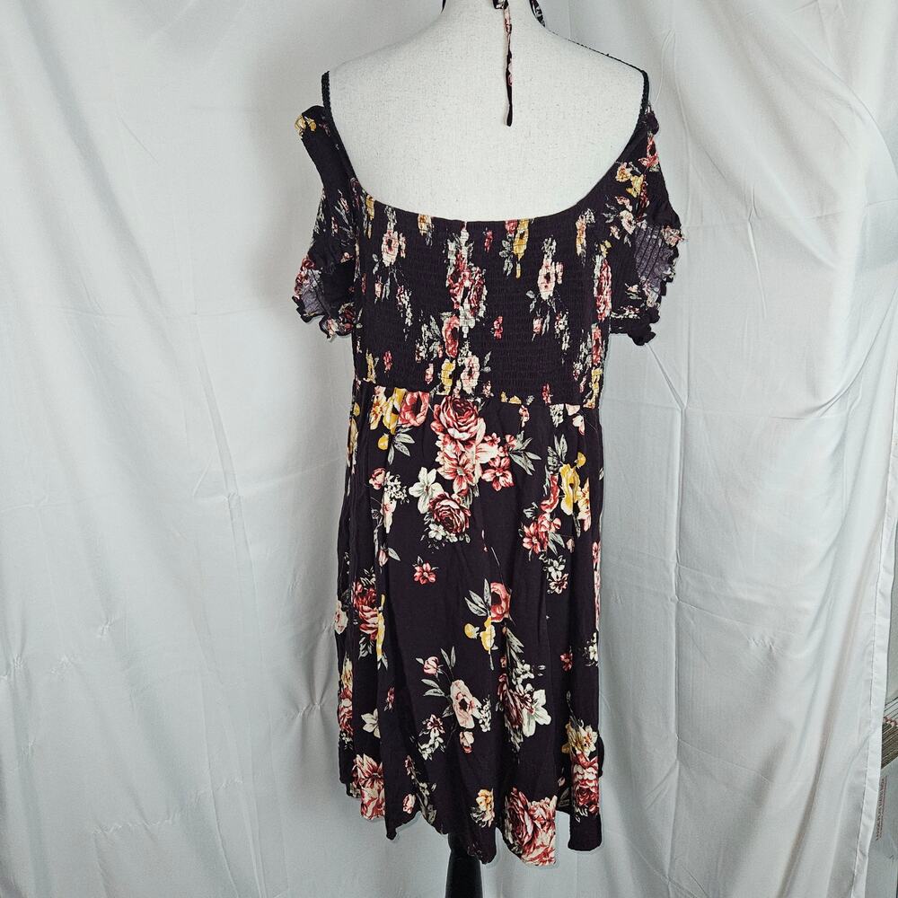 Torrid Dress Women's 4 (4X) Purple Floral Off Shoulder Smocked Halter Boho Mini - Picture 7 of 13